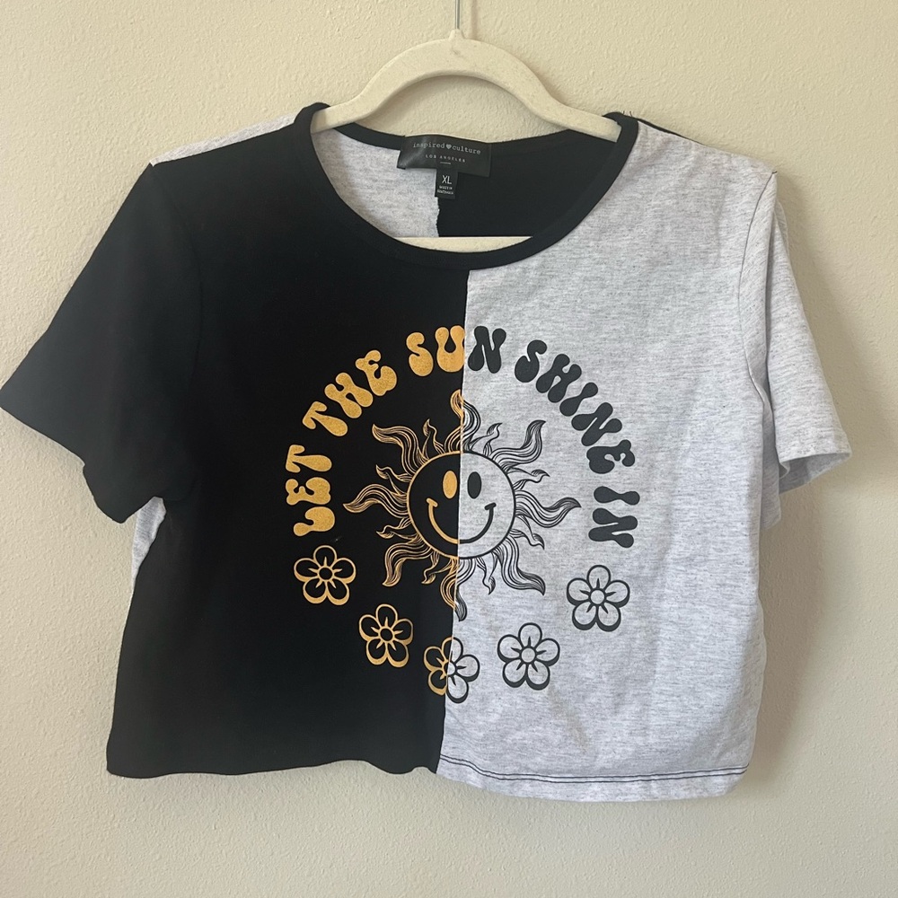 Split color crop top